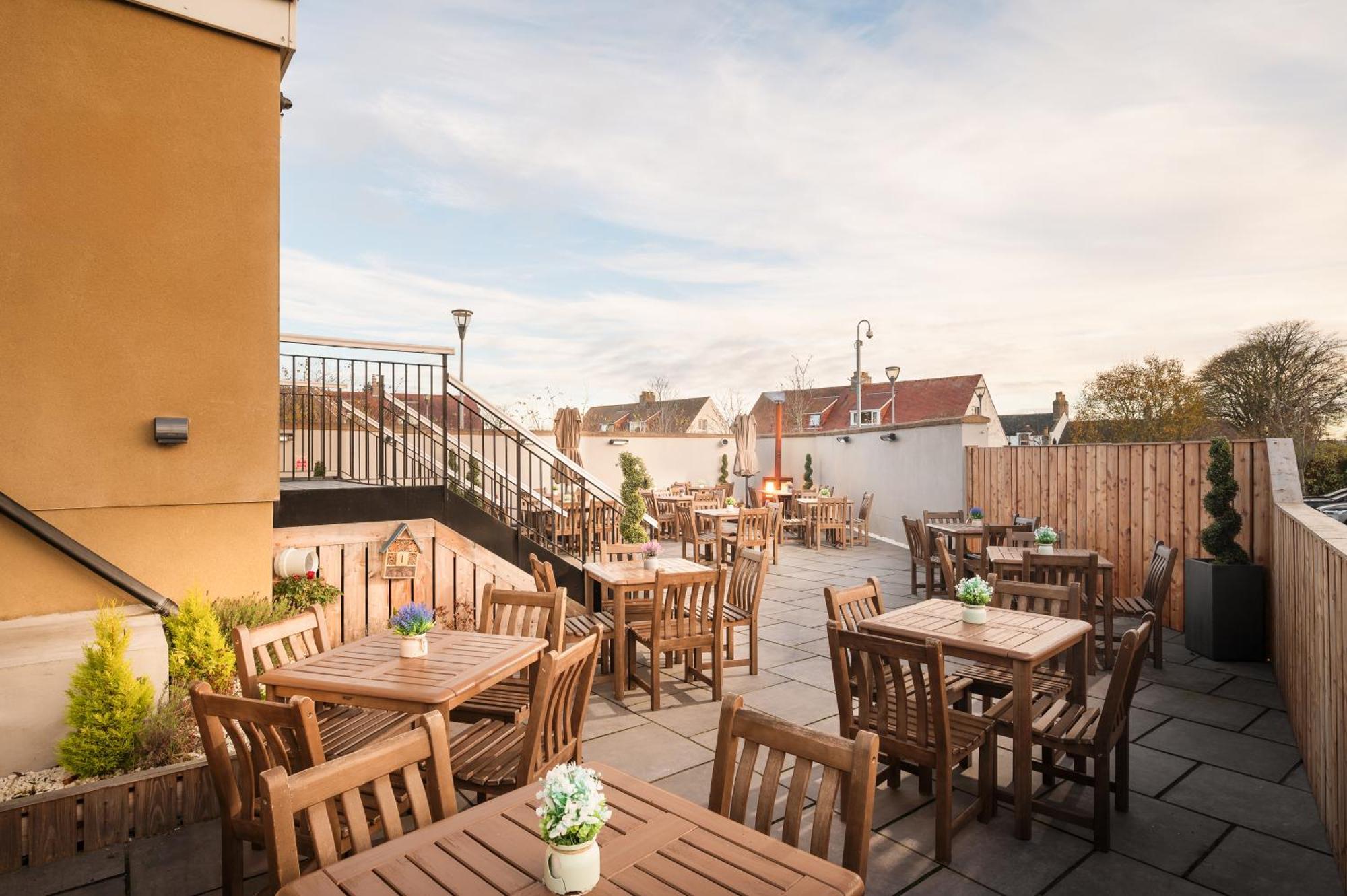 Holiday Inn Aberdeen West By Ihg Westhill Zewnętrze zdjęcie